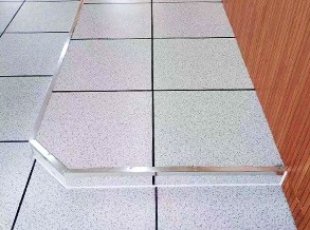 龍昌全鋼P(yáng)VC防靜電地板